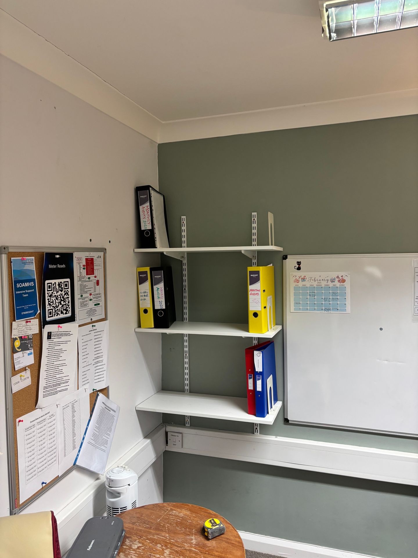 Office shelfs